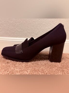 Anne Klein Flex Black Block Heel Loafer Pump